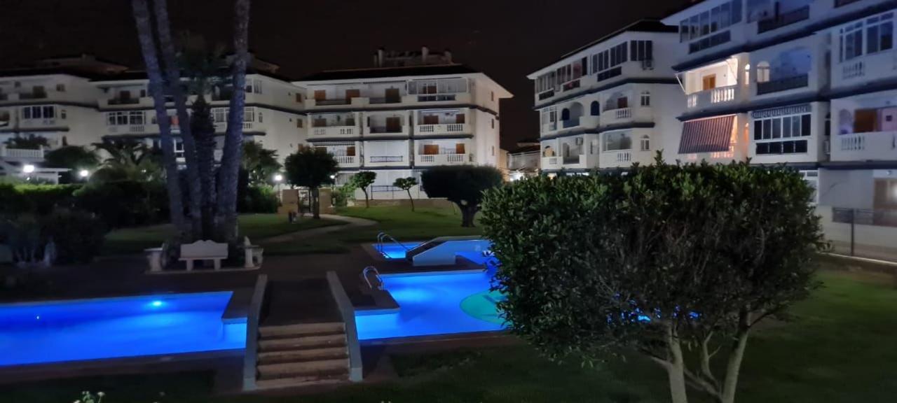 Apartamento Cerca De La Playa La Mata لا ماتا المظهر الخارجي الصورة